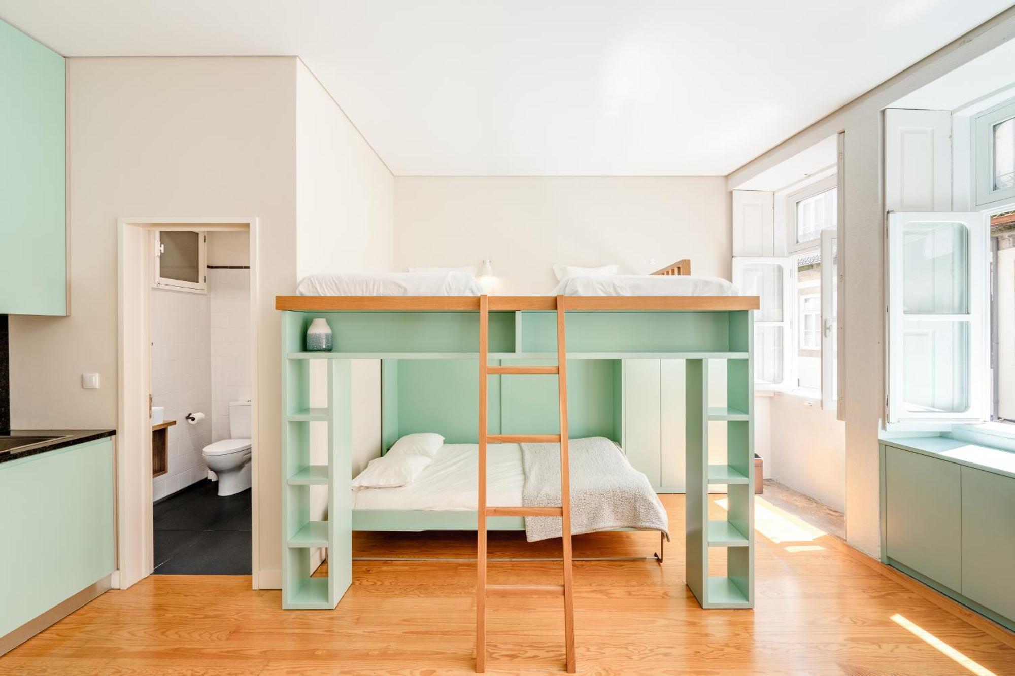 Viva Three Magi Guest house *